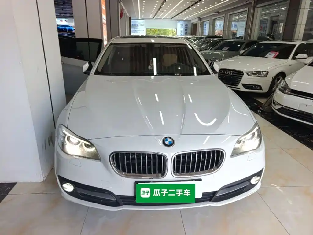 BMW 5 Series — миниатюра 3