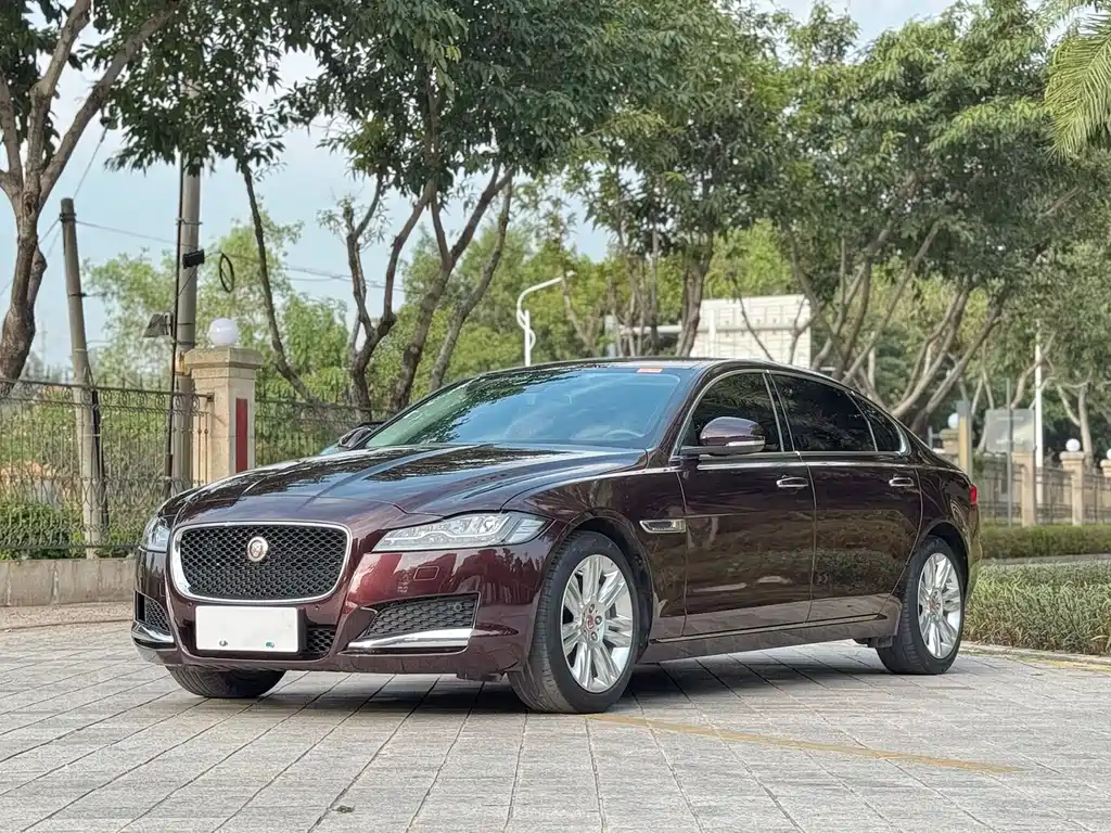 JAGUAR XFL