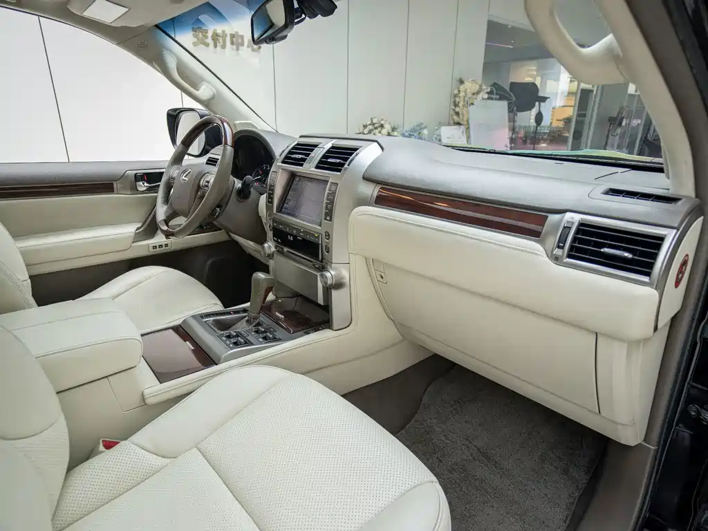 Lexus GX — миниатюра 20