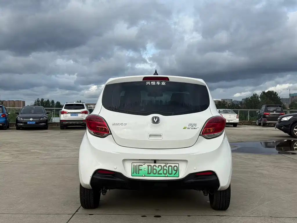 Changan Benben E-Star — миниатюра 6