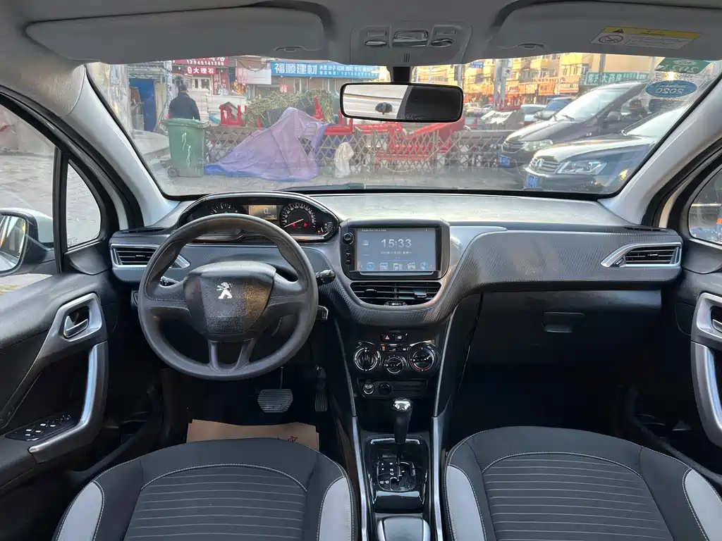 Peugeot 2008 — миниатюра 7