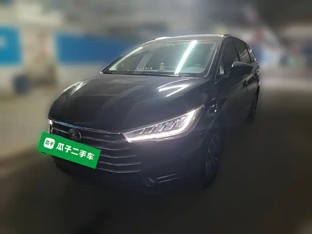 BYD MAX — миниатюра 2
