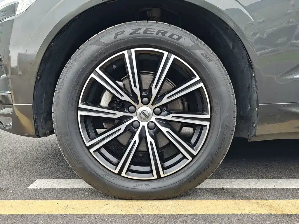 Volvo XC60 — миниатюра 6