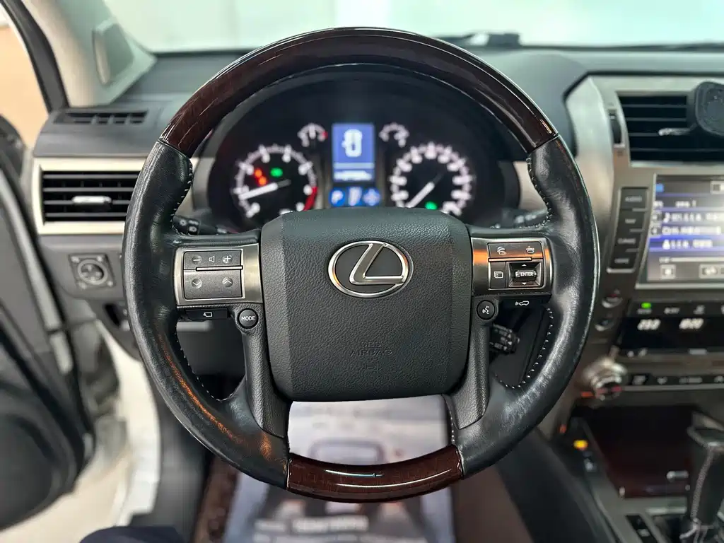 Lexus GX — миниатюра 8