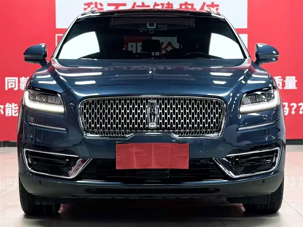 LINCOLN NAVIGATOR (IMPORT)