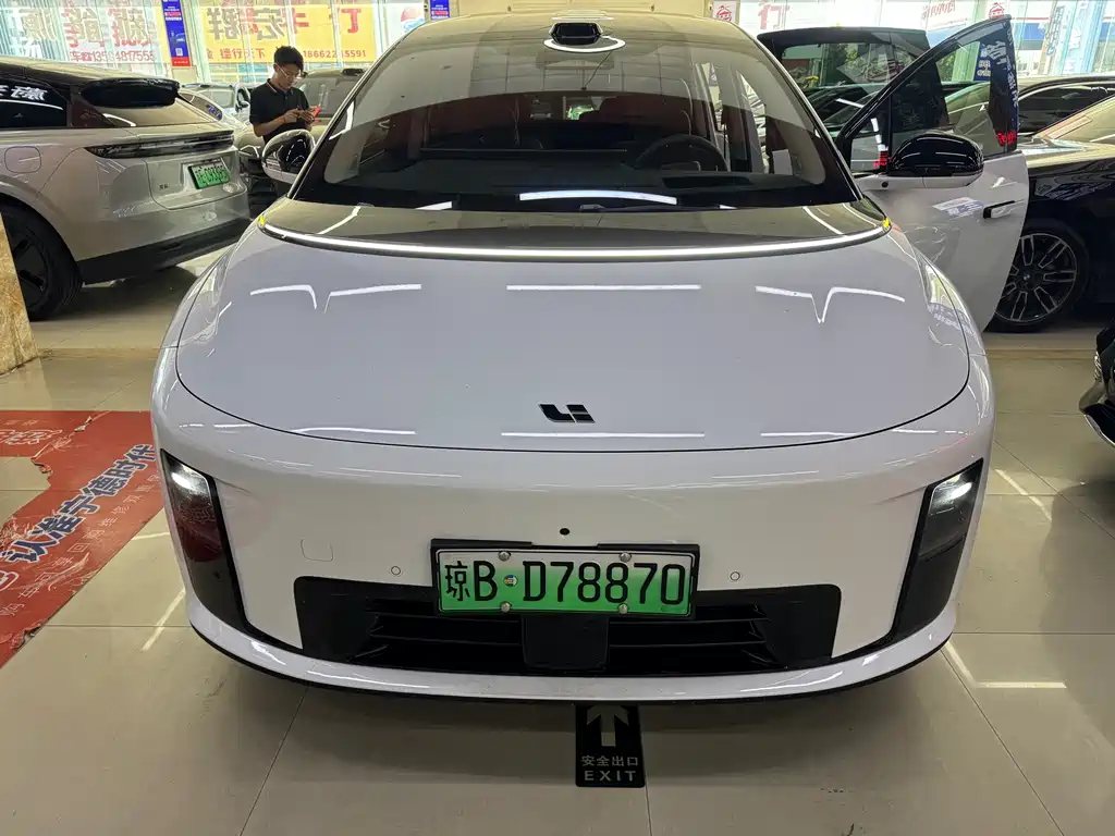 Li Auto Li i8 — миниатюра 2