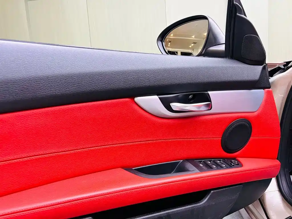 BMW Z4 — миниатюра 11