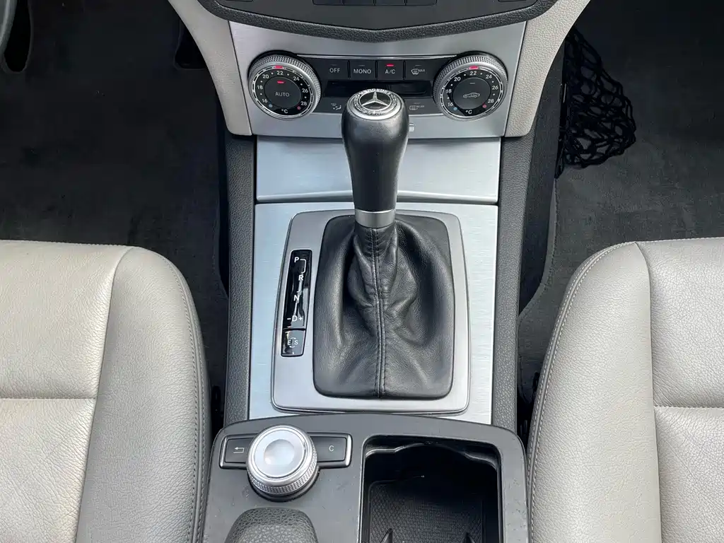 Mercedes-Benz C-Class (Import) — миниатюра 8