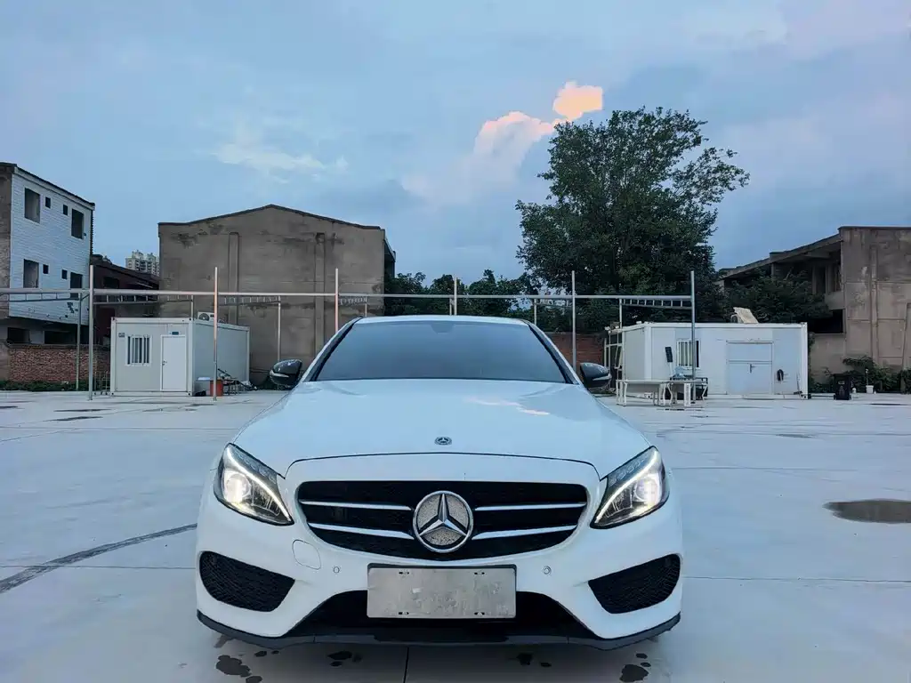Mercedes-Benz C-Class — миниатюра 2