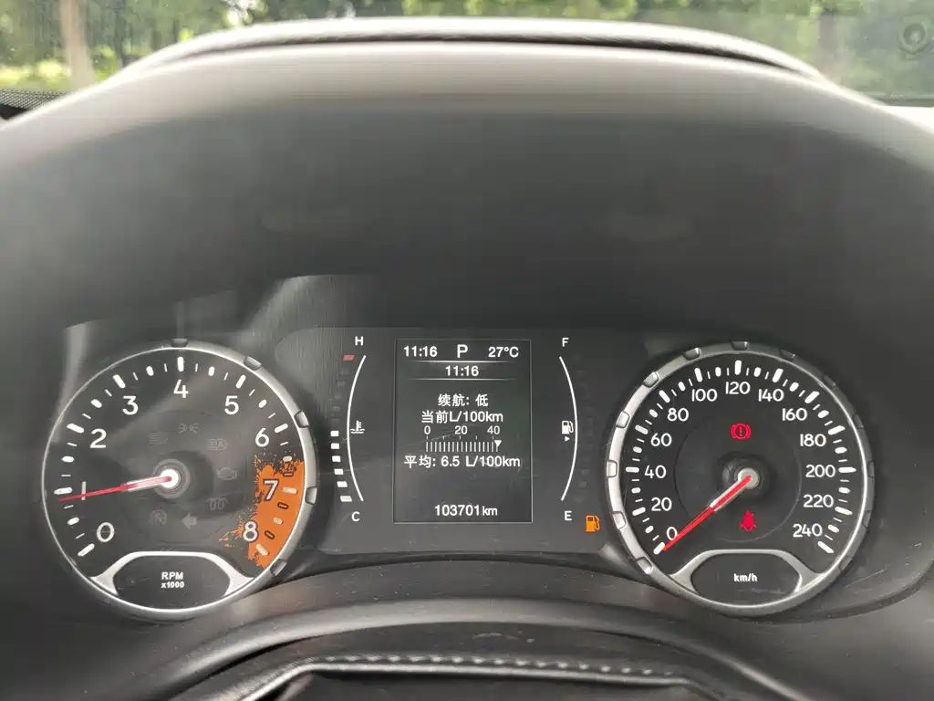 Jeep Renegade — миниатюра 13