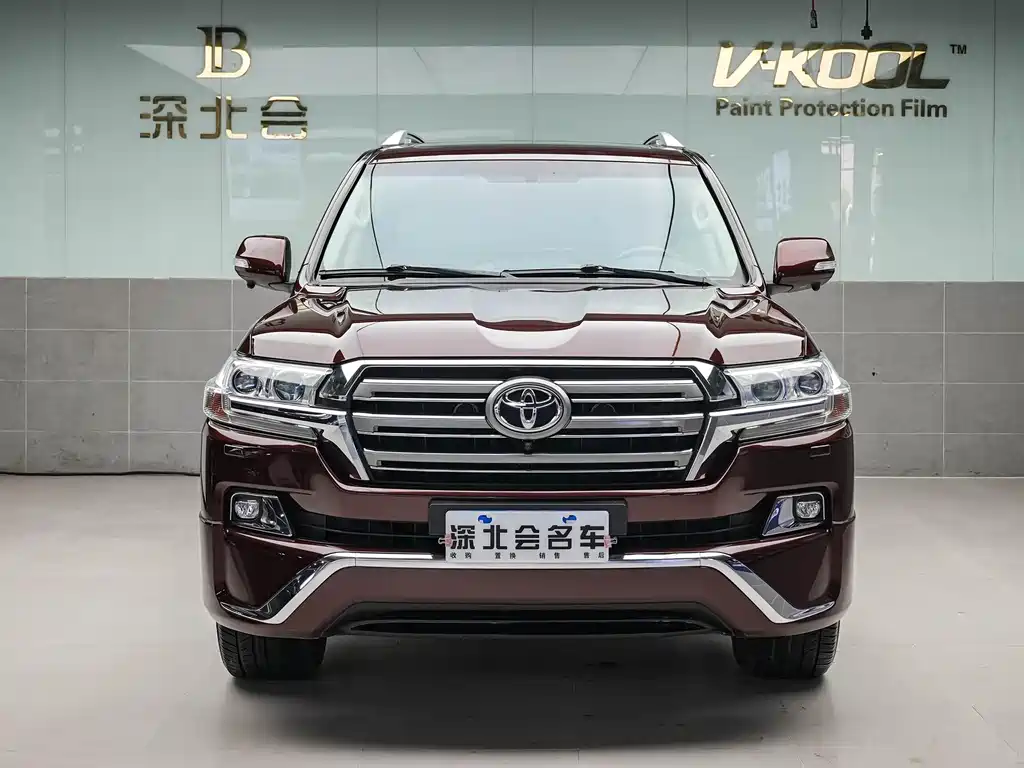 Toyota Land Cruiser 2017 4.6L AT