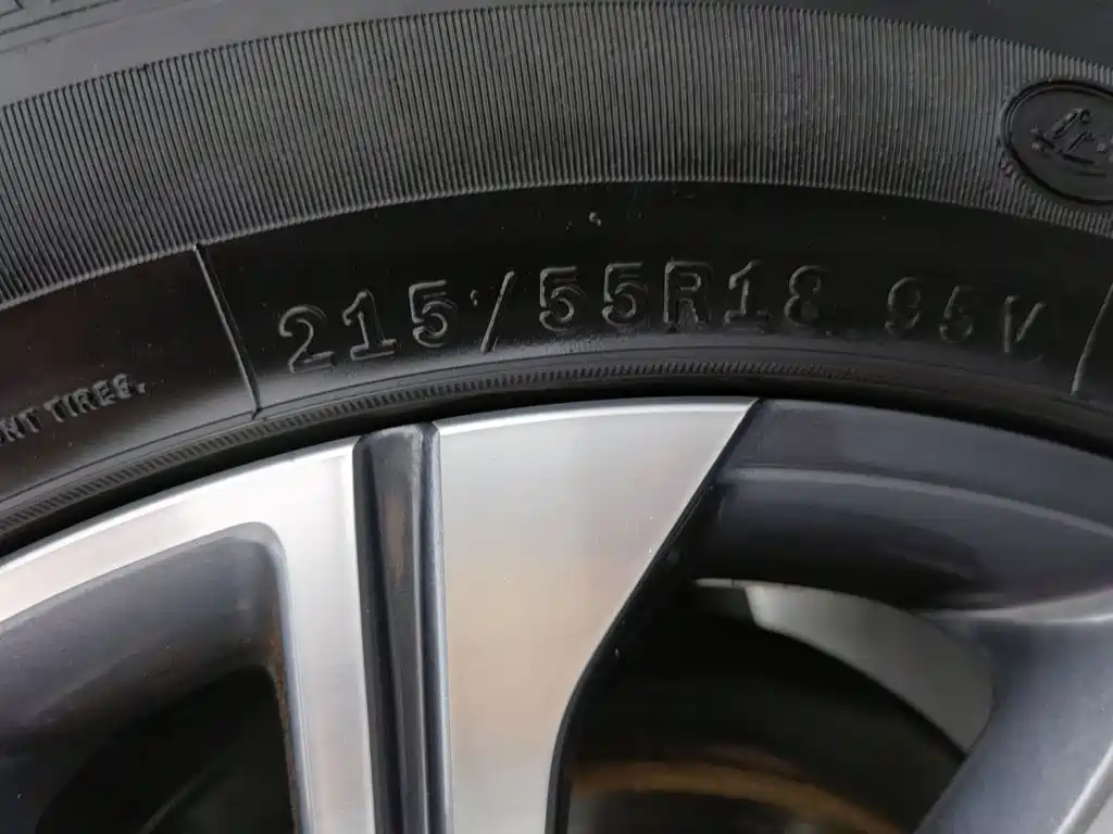 Geely Binyue — миниатюра 24