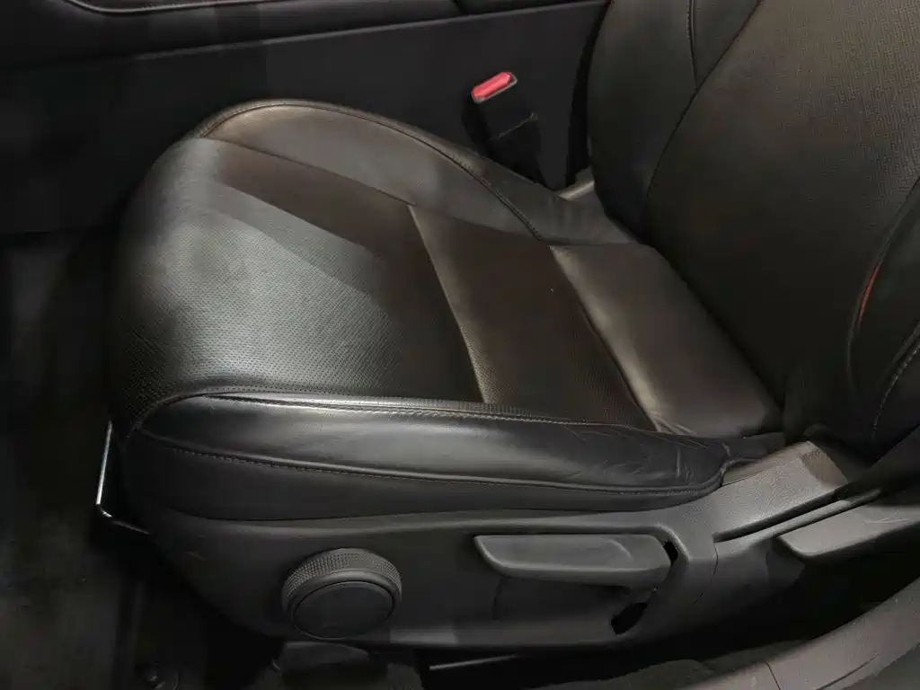 Mazda 3 Axela — миниатюра 20