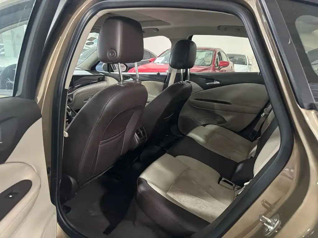 Buick Verano — миниатюра 5
