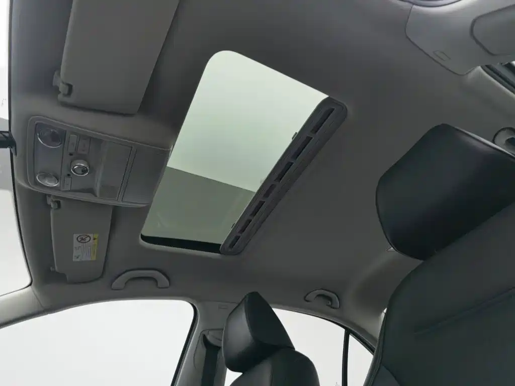 Volkswagen Sagitar — миниатюра 14