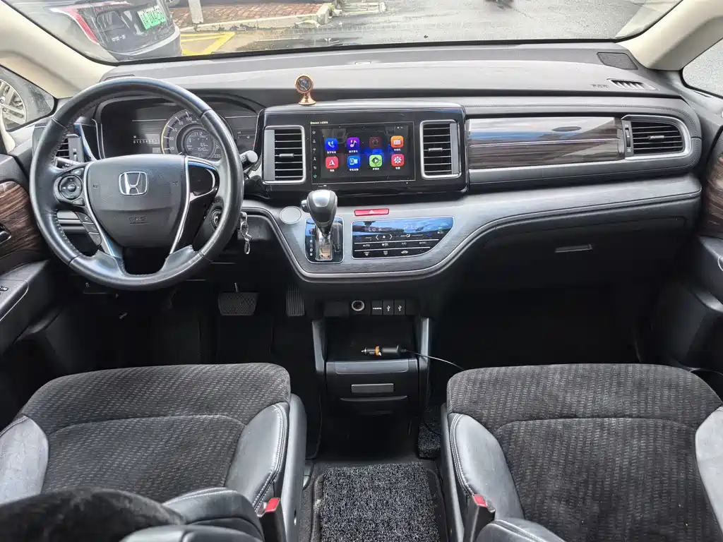 Honda Elysion — миниатюра 9