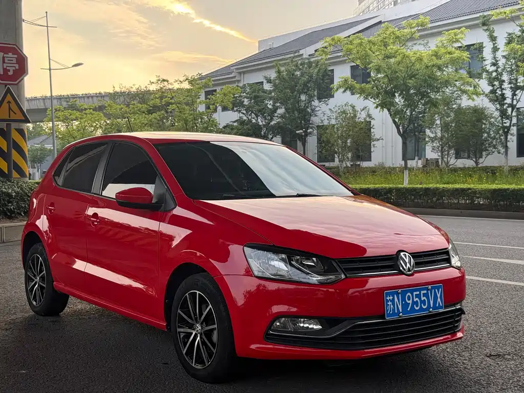 Volkswagen Polo 2016 1.6L AT Comfort