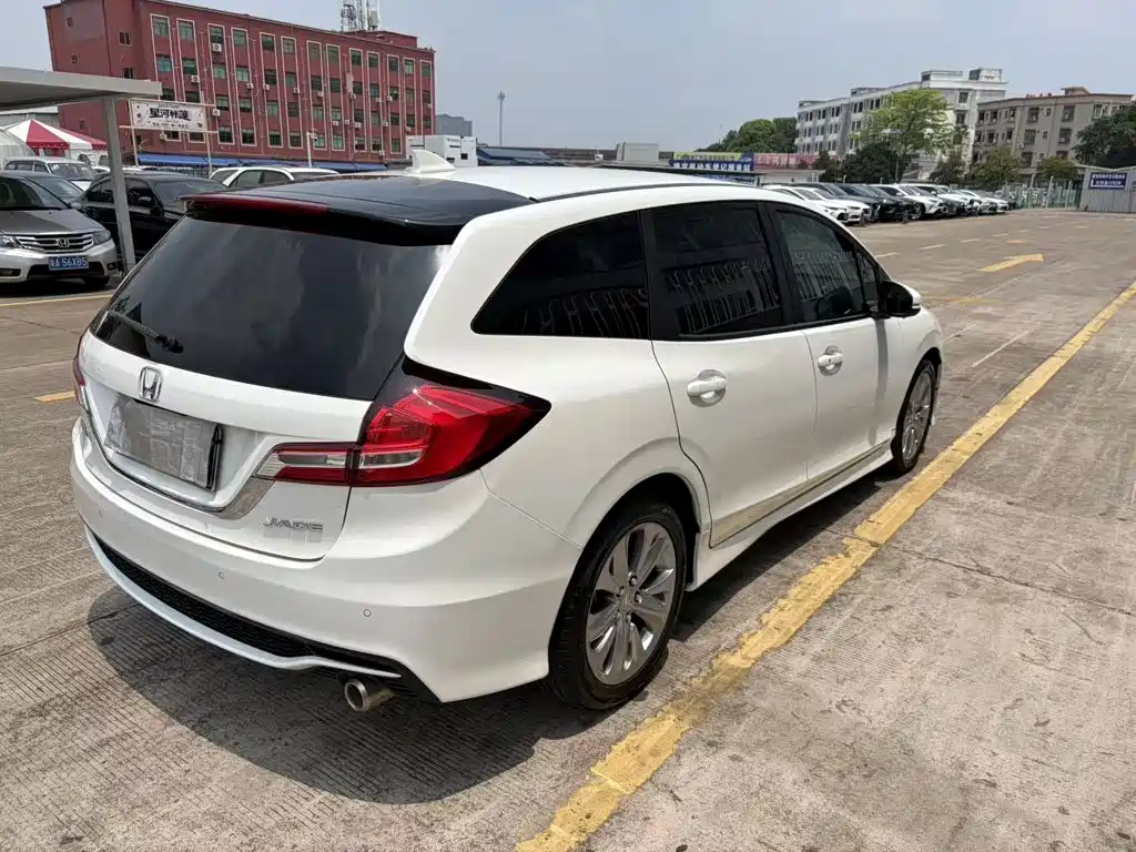 Honda Jade — миниатюра 6