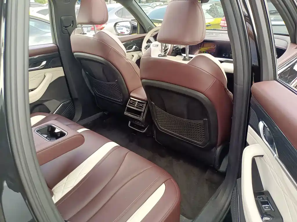 Geely Xingyue L — миниатюра 8