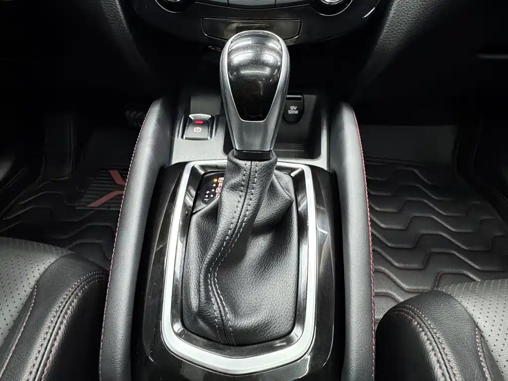 Nissan Qashqai — миниатюра 15