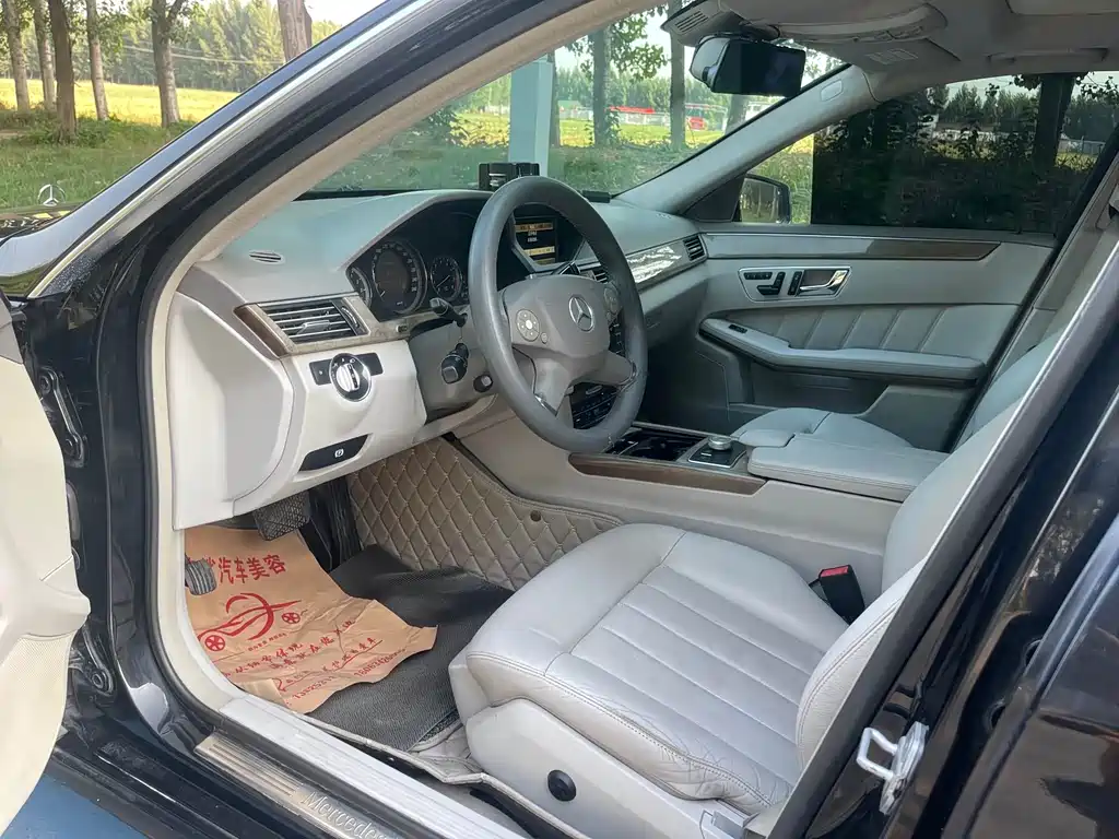 Mercedes-Benz E-Class (Import) — миниатюра 8