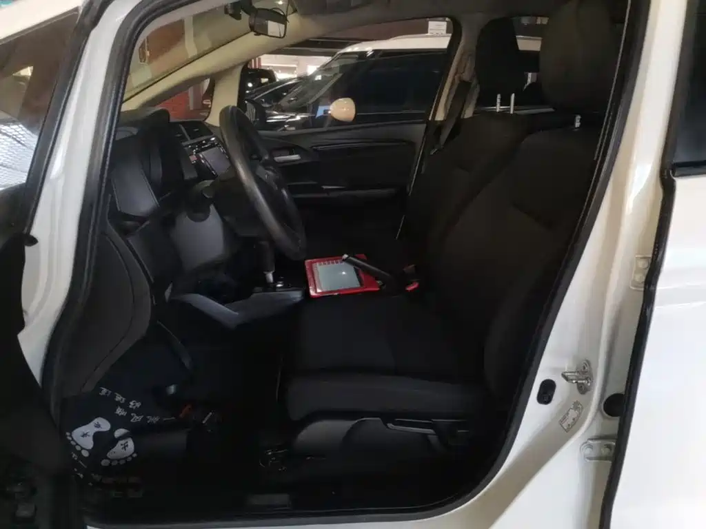 Honda Fit — миниатюра 15