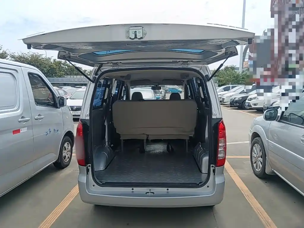 Wuling Hongguang V — миниатюра 19