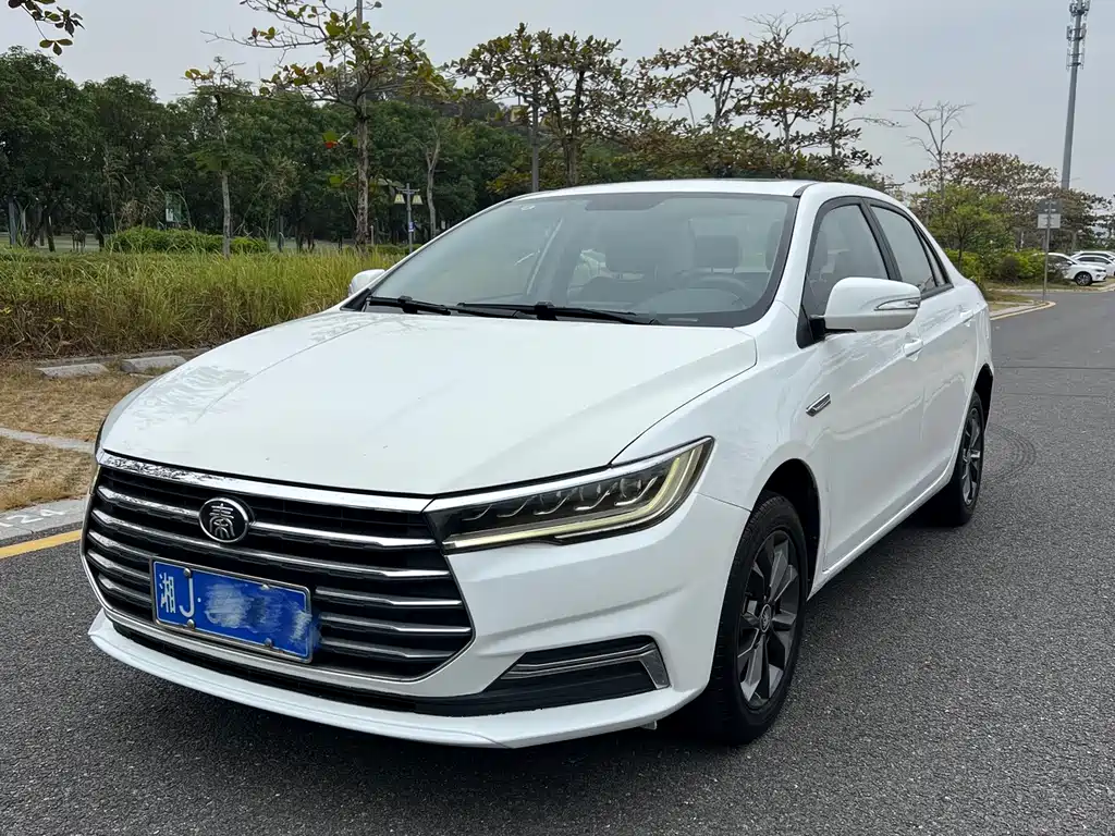 BYD QIN