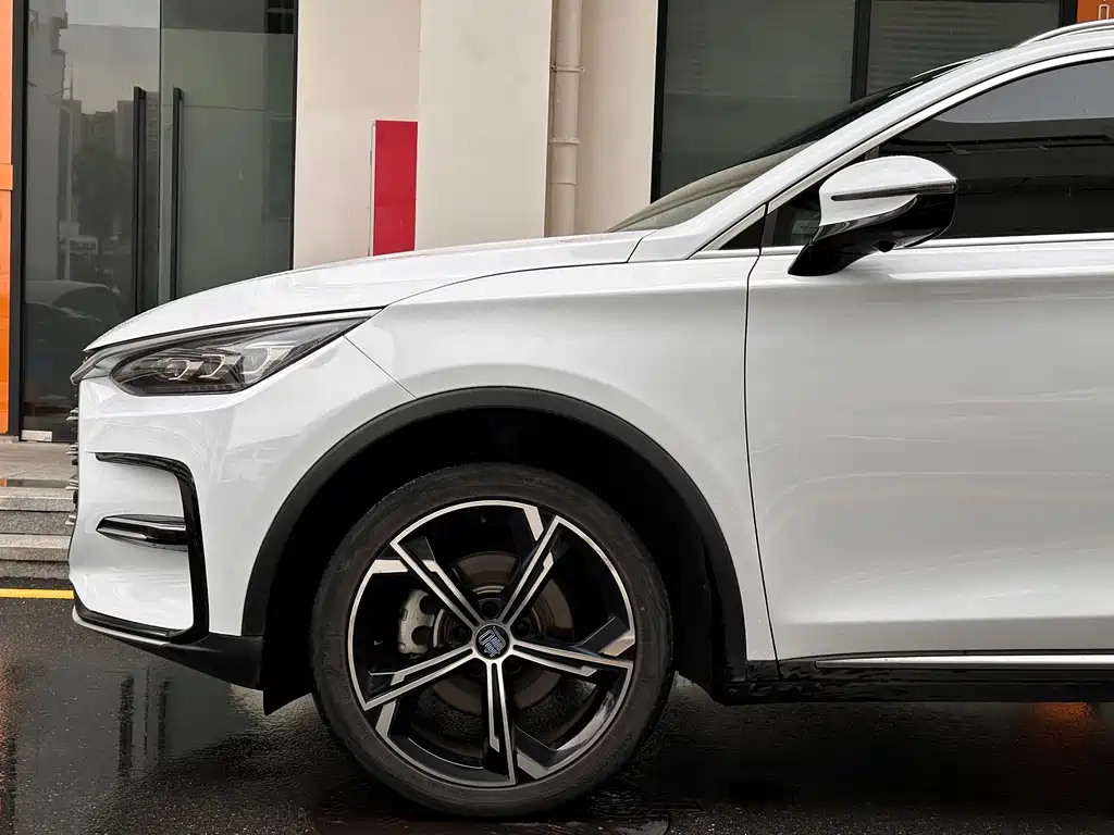 BYD Tang New Energy — миниатюра 28