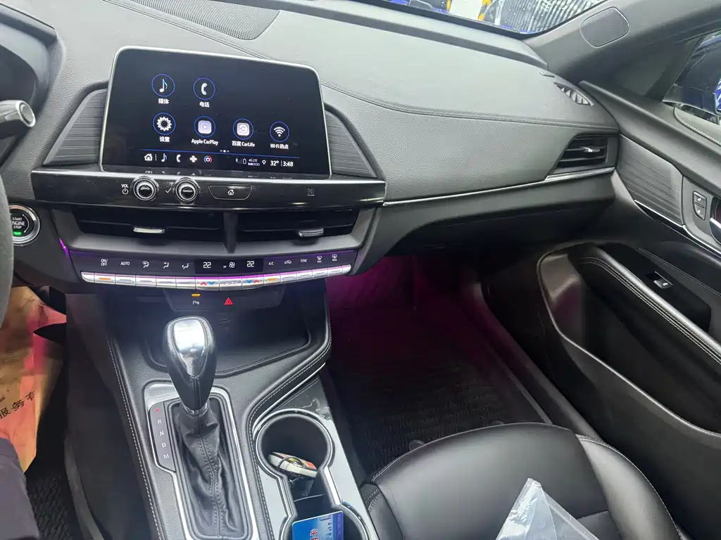 Cadillac CT4 — миниатюра 6