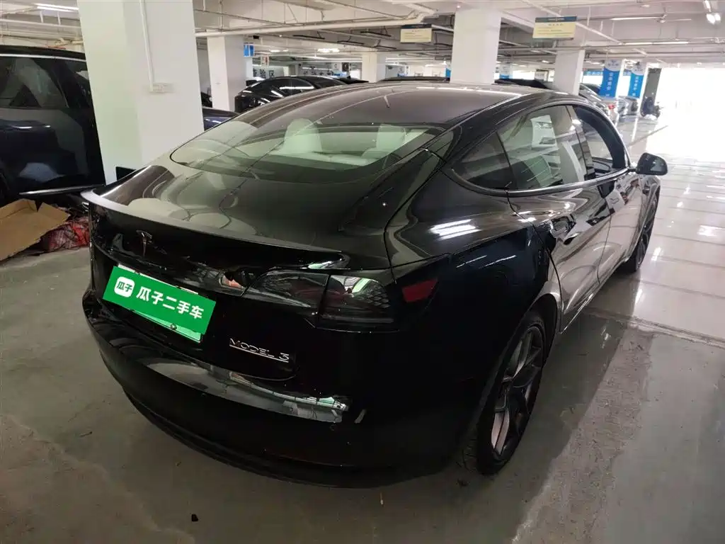 Tesla Model 3 2022 Performance