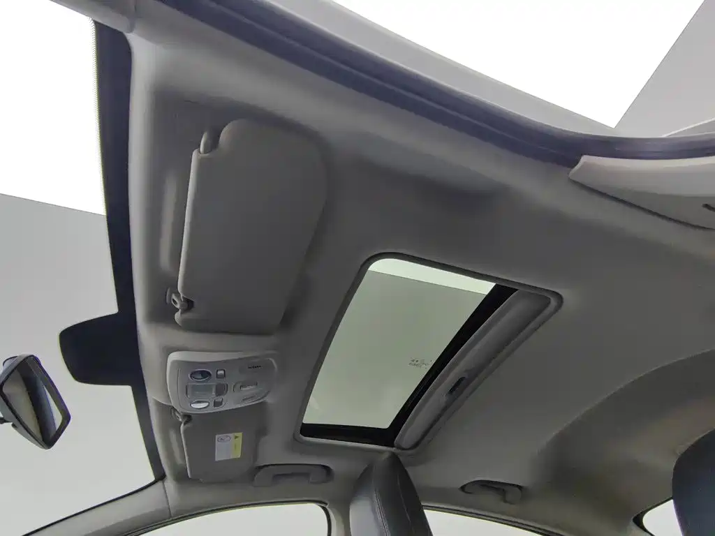 Citroen C4L — миниатюра 14