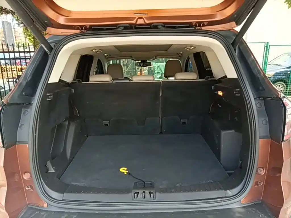 Ford Kuga — миниатюра 19