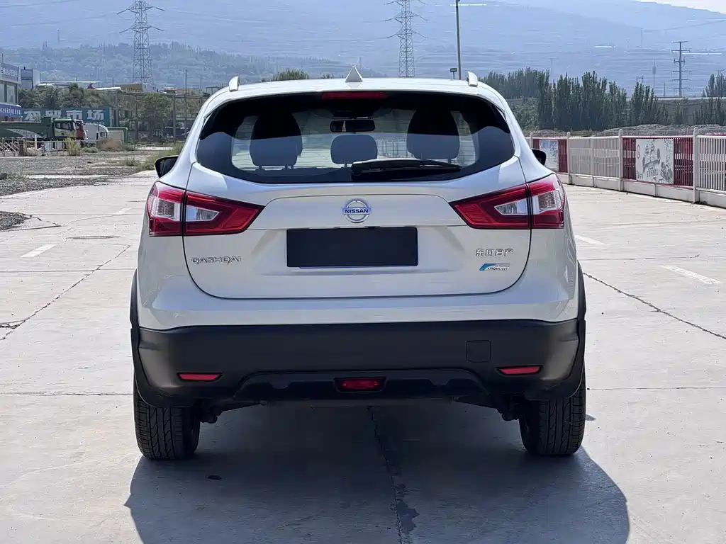 Nissan Qashqai — миниатюра 13
