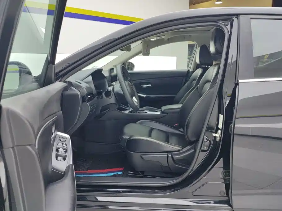 Nissan Sylphy — миниатюра 9