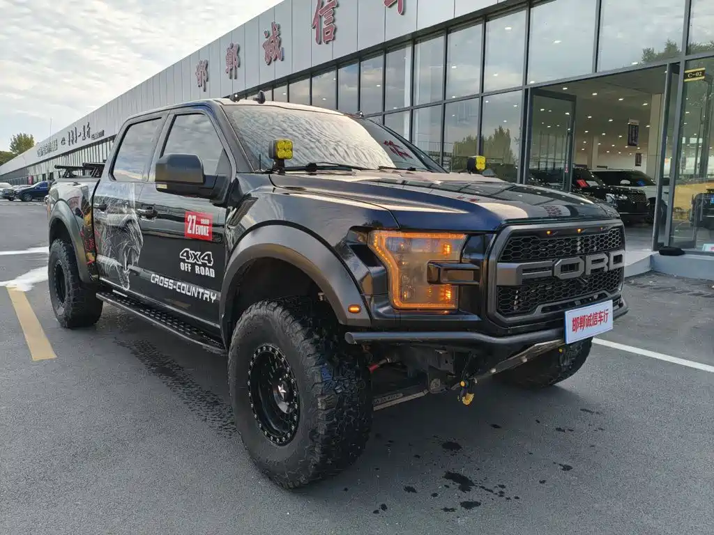 Ford F-150 Raptor — миниатюра 3