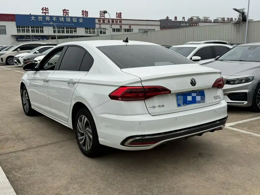 Volkswagen Bora — миниатюра 10