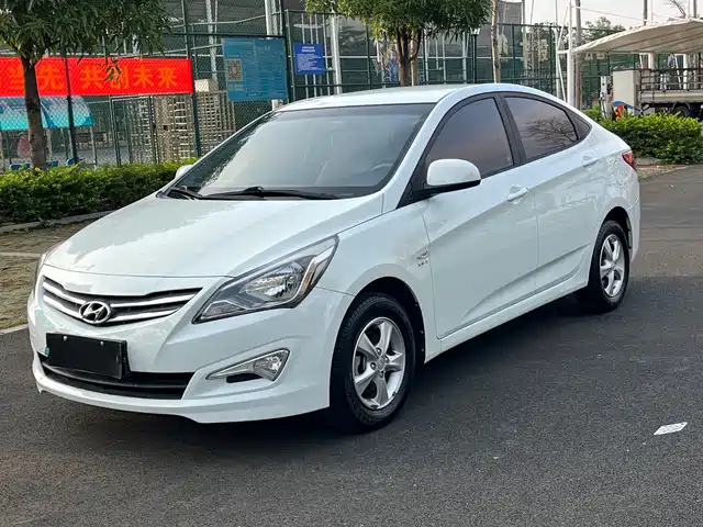 hyundai rena