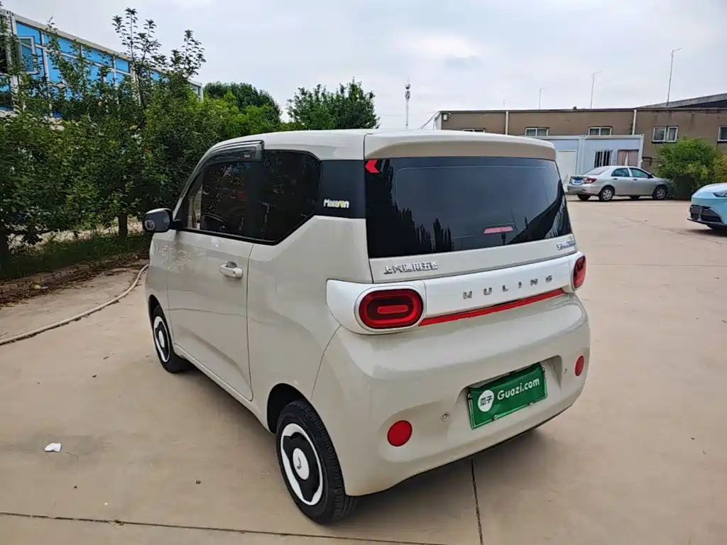 Wuling MINIEV — миниатюра 5