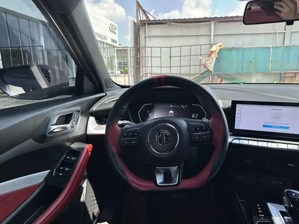 MG MG5 — миниатюра 22