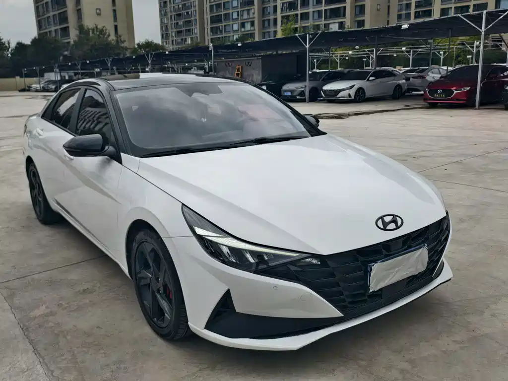Hyundai Elantra — миниатюра 3
