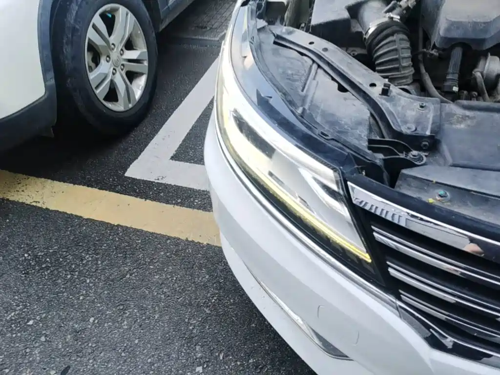 Roewe i6 Classic — миниатюра 11