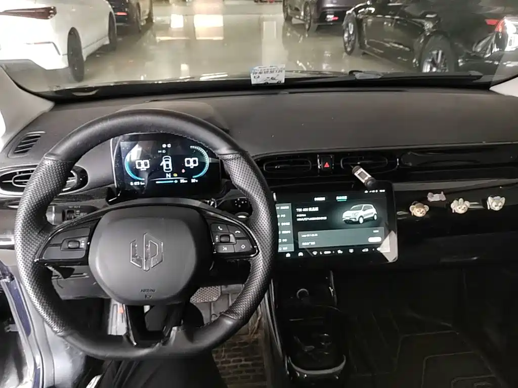 Leapmotor Leapmotor T03 — миниатюра 10