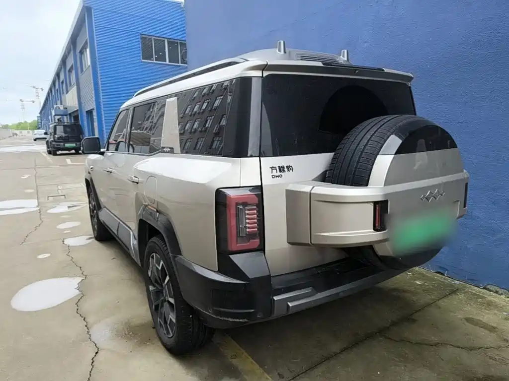 Fangchengbao Leopard 8 8 2025 Flagship 7 мест