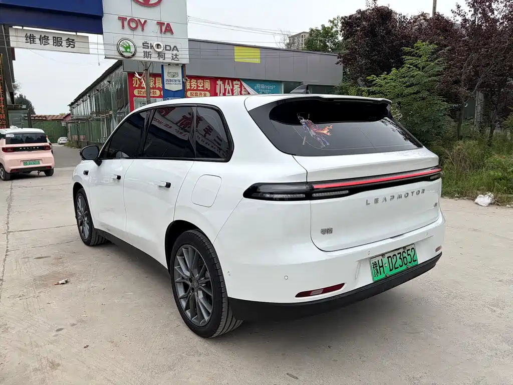 Leapmotor Leapmotor C10 — миниатюра 8