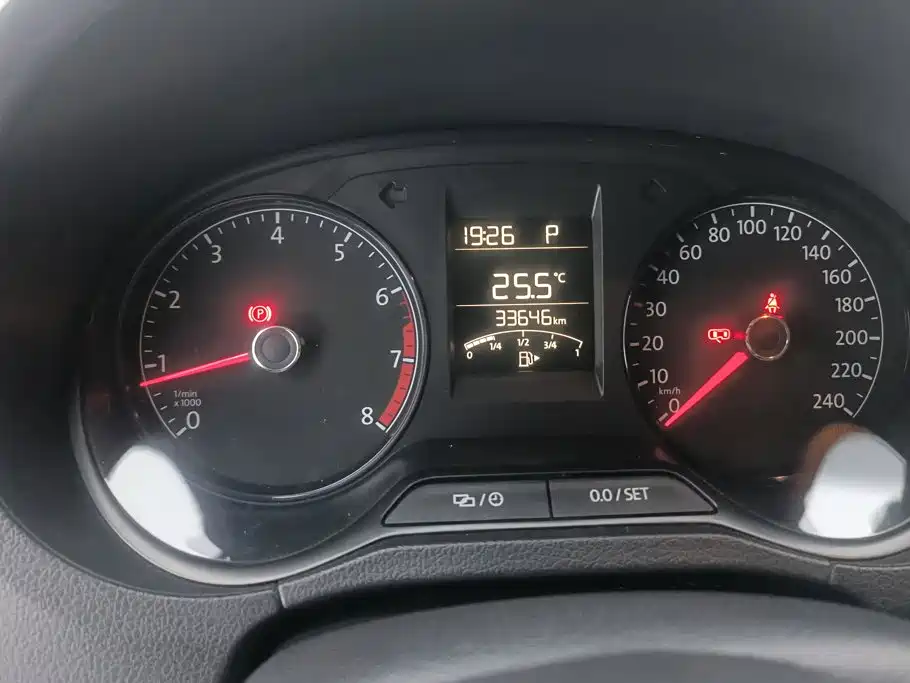 Volkswagen Polo — миниатюра 14