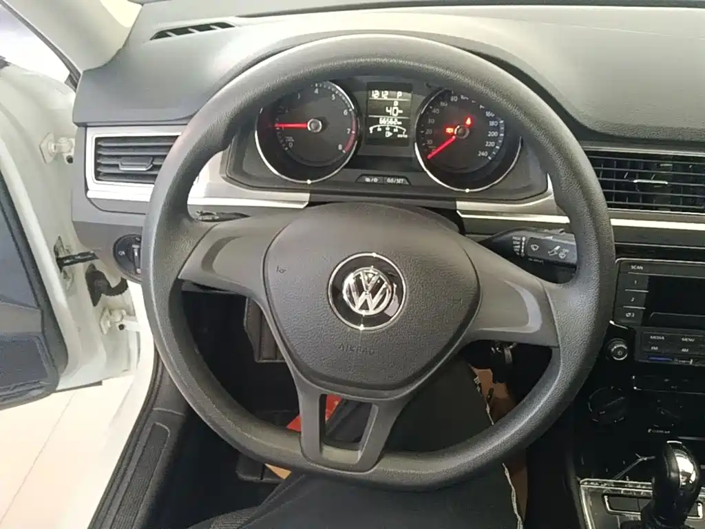 Volkswagen Bora — миниатюра 11