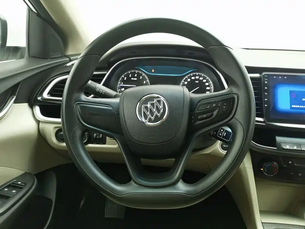 Buick Excelle — миниатюра 11