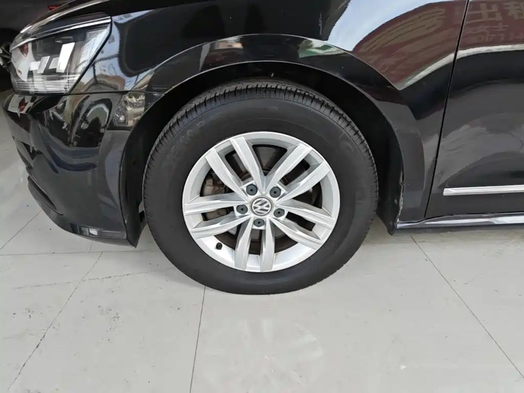 Volkswagen Passat — миниатюра 23