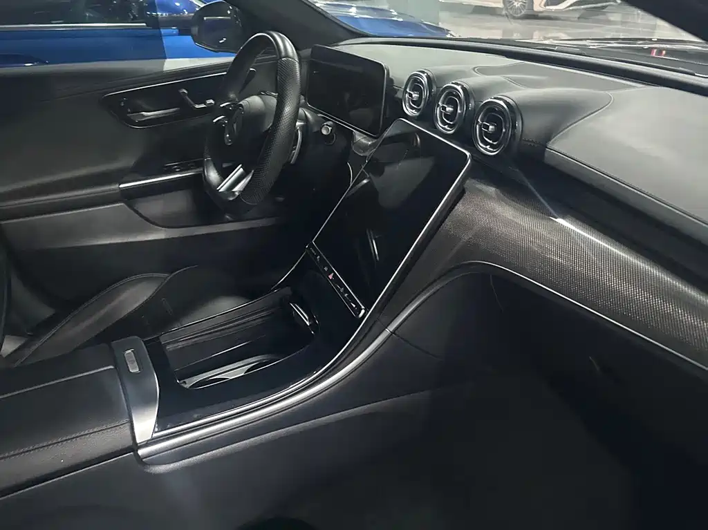 Mercedes-Benz C-Class — миниатюра 5